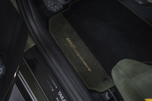 Used 2023 Ferrari 812 Competizione image 60