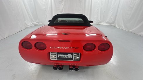 Used 1998 Chevrolet Corvette Convertible w/ Memory Pkg image 4