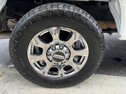 Used 2021 Ford F250 Lariat w/ Lariat Ultimate Package image 5