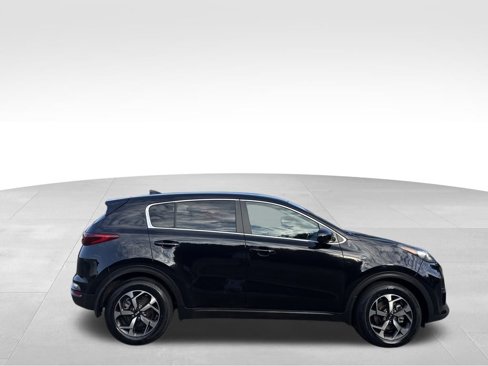 Used 2022 Kia Sportage LX image 7