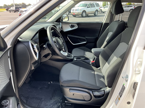 Used 2023 Kia Soul LX w/ LX Technology Package image 20