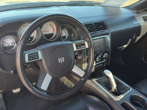 Used 2010 Dodge Challenger R/T image 11