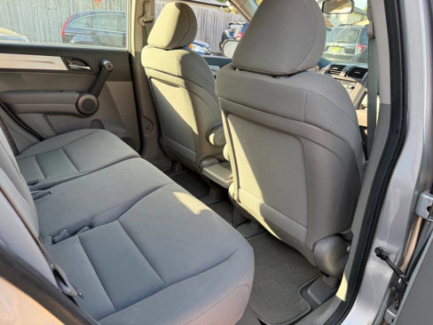Used 2011 Honda CR-V LX image 43