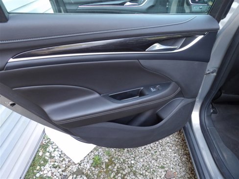 Used 2017 Buick LaCrosse Essence image 22