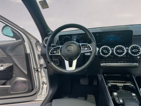Certified 2021 Mercedes-Benz GLB 250 4MATIC w/ Premium Package image 12