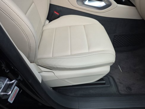 Certified 2020 Mercedes-Benz GLE 450 4MATIC image 12