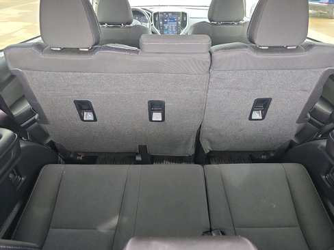 Used 2023 Subaru Ascent Premium w/ Convenience Package image 7