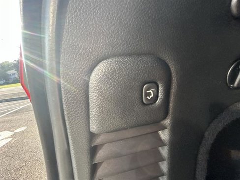 Used 2019 Jeep Grand Cherokee Limited image 37
