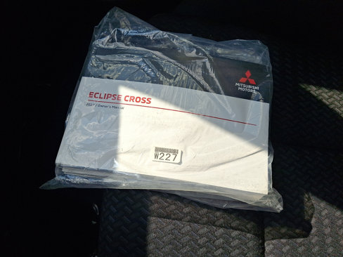 Used 2022 Mitsubishi Eclipse Cross LE image 27