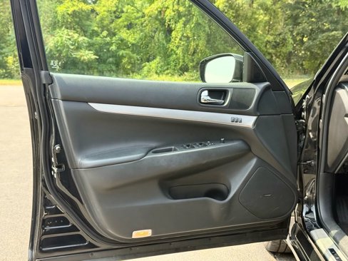 Used 2013 INFINITI G37 x Sedan w/ Premium Pkg image 9