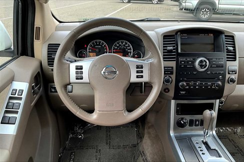Used 2012 Nissan Pathfinder SV image 5