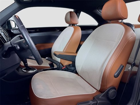 Used 2016 Volkswagen Beetle 1.8T Classic image 18