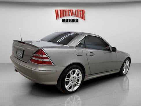 Used 2004 Mercedes-Benz SLK 230 image 4