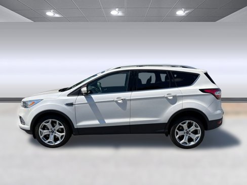 Used 2018 Ford Escape Titanium w/ Ford Safe & Smart Package image 2