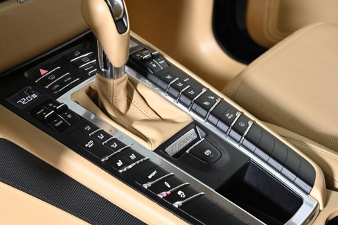Used 2015 Porsche Macan S image 18