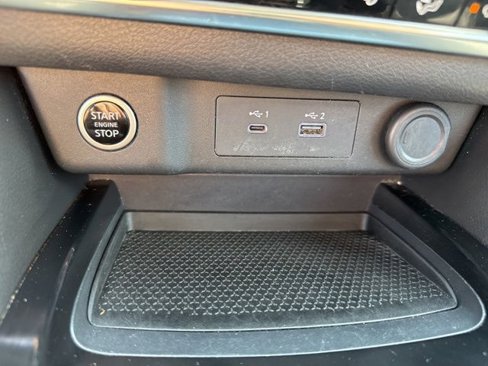 Used 2022 Nissan Rogue SV image 28