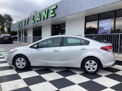 Used 2018 Kia Forte LX w/ LX Popular Package image 7