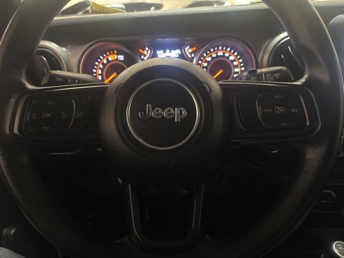 Used 2023 Jeep Wrangler Sport image 13