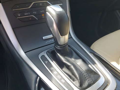 Used 2017 Ford Edge SEL w/ Equipment Group 201A image 28