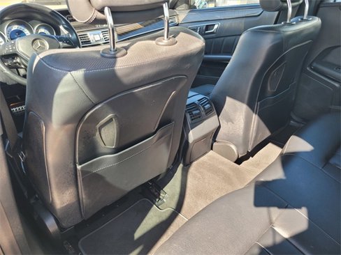 Used 2015 Mercedes-Benz E 400 Sedan w/ Lighting Package image 14