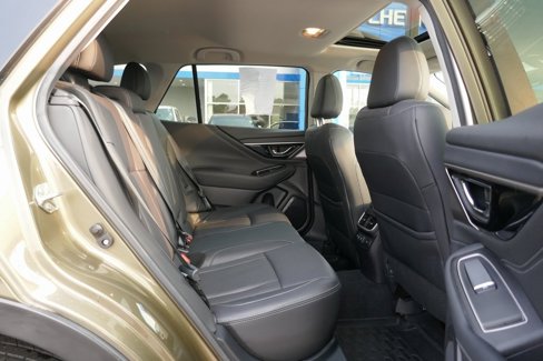 Used 2020 Subaru Outback Limited image 16