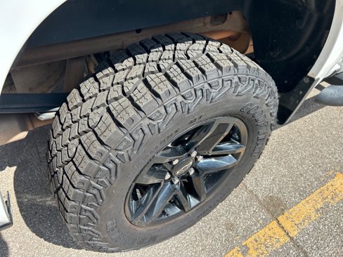 Used 2021 Chevrolet Silverado 1500 LT Trail Boss w/ LPO, Dark Essentials Package image 44