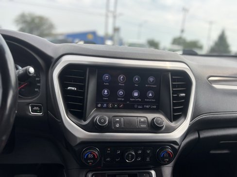 Used 2020 GMC Acadia SLT image 28