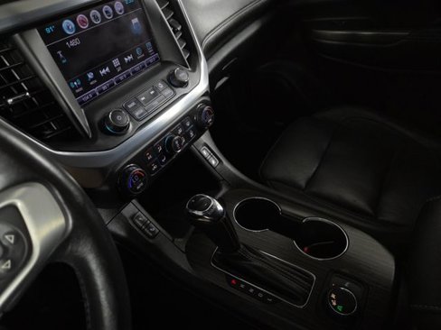 Used 2017 GMC Acadia SLT image 28