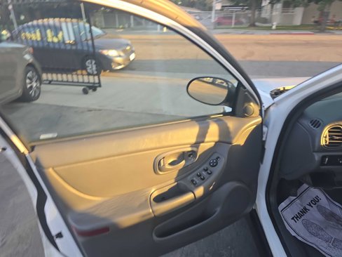 Used 2000 Oldsmobile Intrigue GX image 7