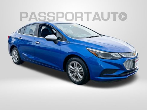 Used 2016 Chevrolet Cruze LT w/ Convenience Package image 3