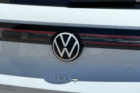 Used 2021 Volkswagen ID.4 Pro image 28