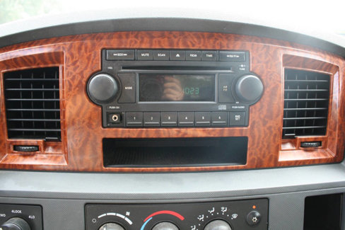 Used 2006 Dodge Ram 1500 Truck SLT image 13