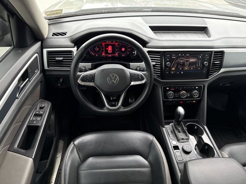 Used 2022 Volkswagen Atlas SEL Premium image 17