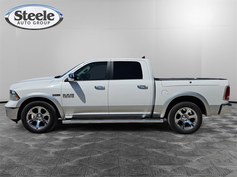 Used 2015 RAM 1500 Laramie w/ Convenience Group image 2