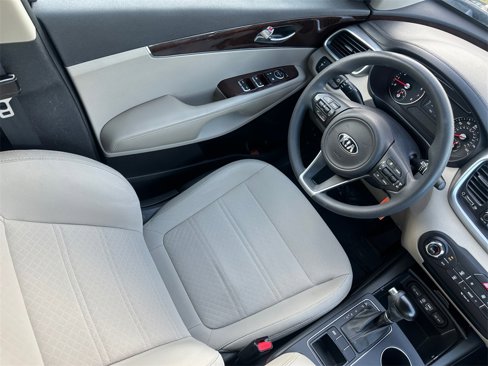 Used 2018 Kia Sorento L image 24