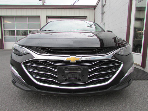 Used 2020 Chevrolet Malibu LS image 2