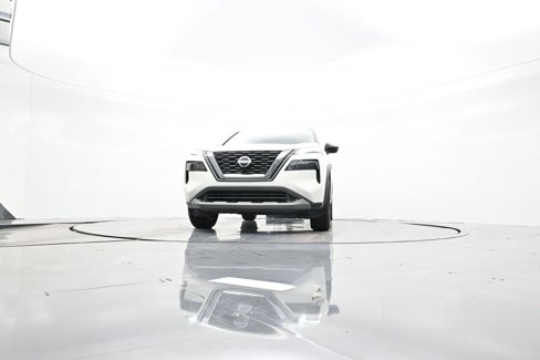 Used 2023 Nissan Rogue S image 33