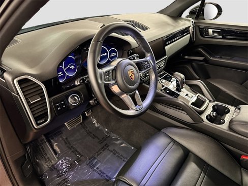 Used 2019 Porsche Cayenne S image 9
