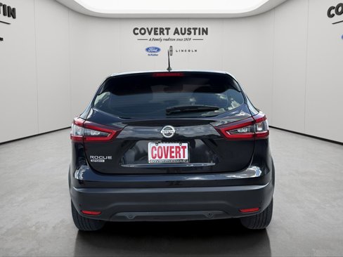 Used 2021 Nissan Rogue Sport S image 4