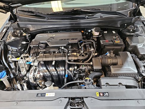 New 2025 Hyundai Elantra Sport image 28