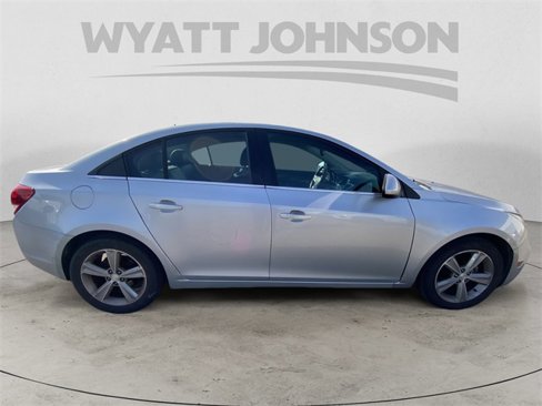 Used 2015 Chevrolet Cruze LT image 11