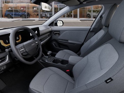 New 2025 Kia K4 LX image 17