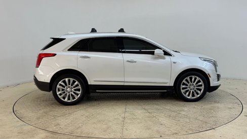 Used 2017 Cadillac XT5 Platinum w/ Driver Assist Package image 8