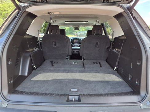 Used 2018 Chevrolet Traverse LT image 31