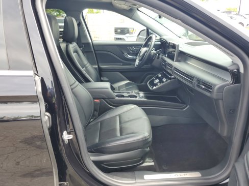 Certified 2022 Lincoln Corsair AWD w/ Premium Package image 9