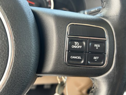 Used 2011 Jeep Wrangler Unlimited Sahara w/ Trailer Tow Group image 18