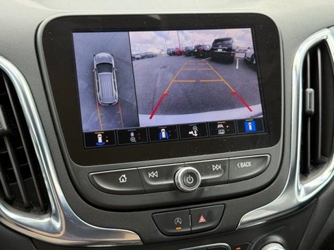 Used 2022 Chevrolet Equinox LT image 9