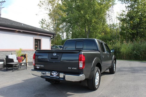 Used 2015 Nissan Frontier SV image 5