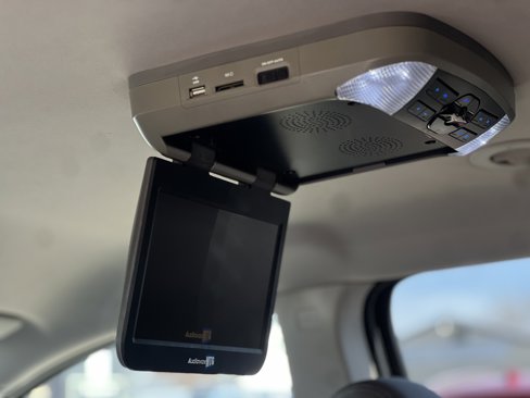 Used 2014 Chevrolet Traverse LT image 19