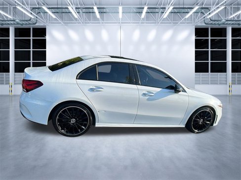 Used 2021 Mercedes-Benz A 220 image 8